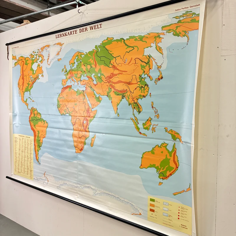 Vintage Schulkarte – Lernkarte der Welt – Erdkunde Geografie Lehrtafel Justus Perthes Rollbild Gebraucht