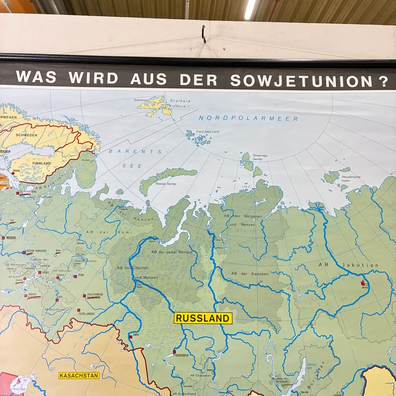 Vintage Schulkarte – Was wird aus der Sowjetunion? – Politik Geografie Lehrtafel Klett Perthes Rollbild Gebraucht