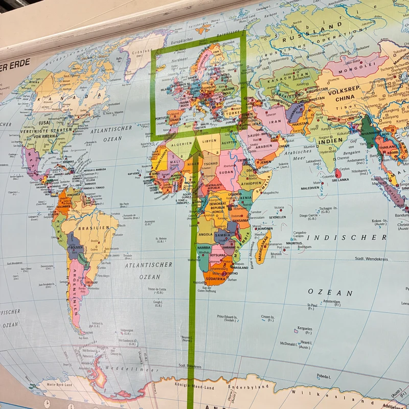 Vintage Schulkarte – Staaten der Erde, Europas & Deutschland – Stiefel Geografie Lehrtafel Rollbild Gebraucht