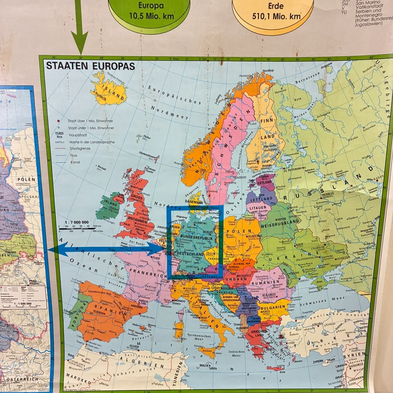 Vintage Schulkarte – Staaten der Erde, Europas & Deutschland – Stiefel Geografie Lehrtafel Rollbild Gebraucht