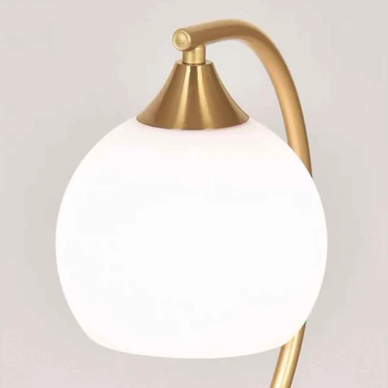 Curved Table Lamp with Glass Shade, Black / Gold