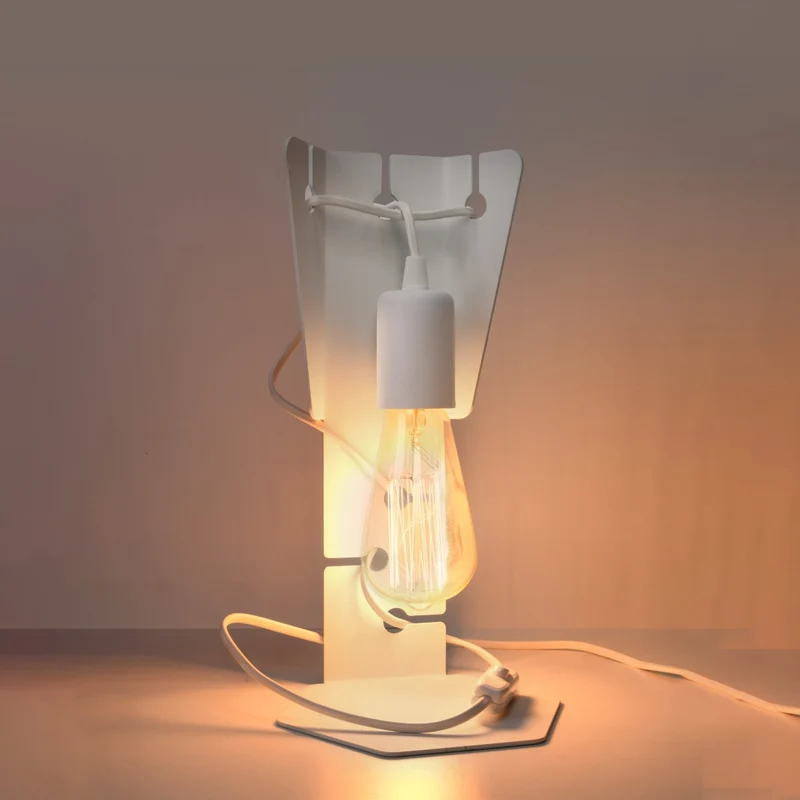 Design-Schreibtischlampe aus weißem Stahl – Arkanis