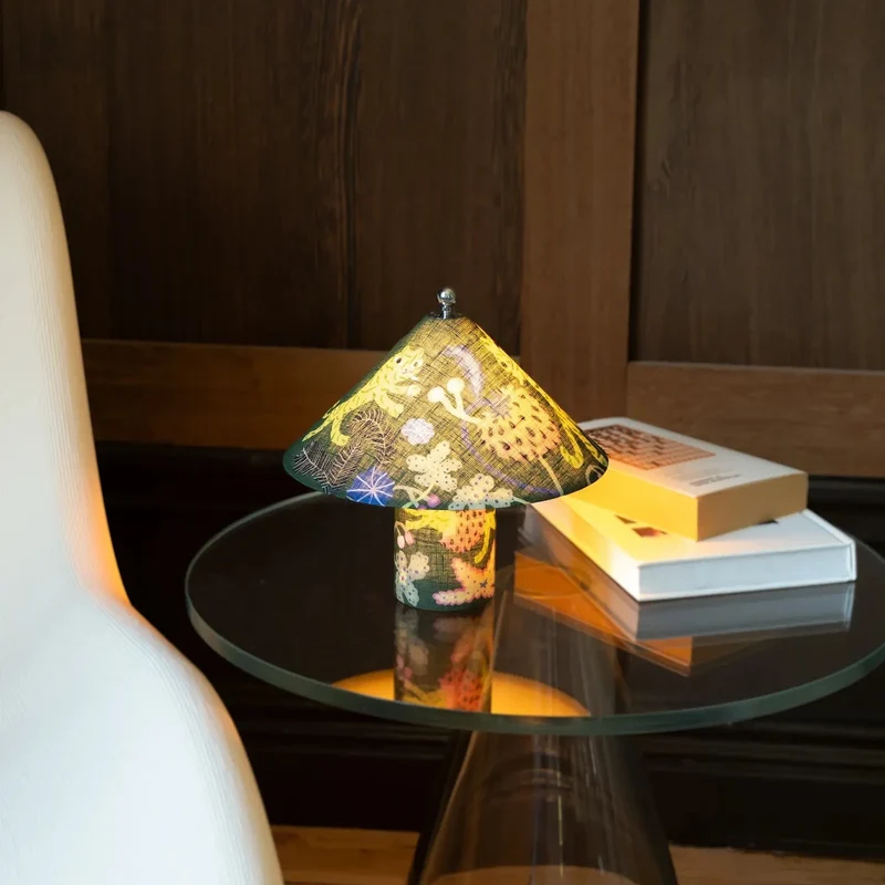Loulou Lamp – Crème Atelier Tischlampe