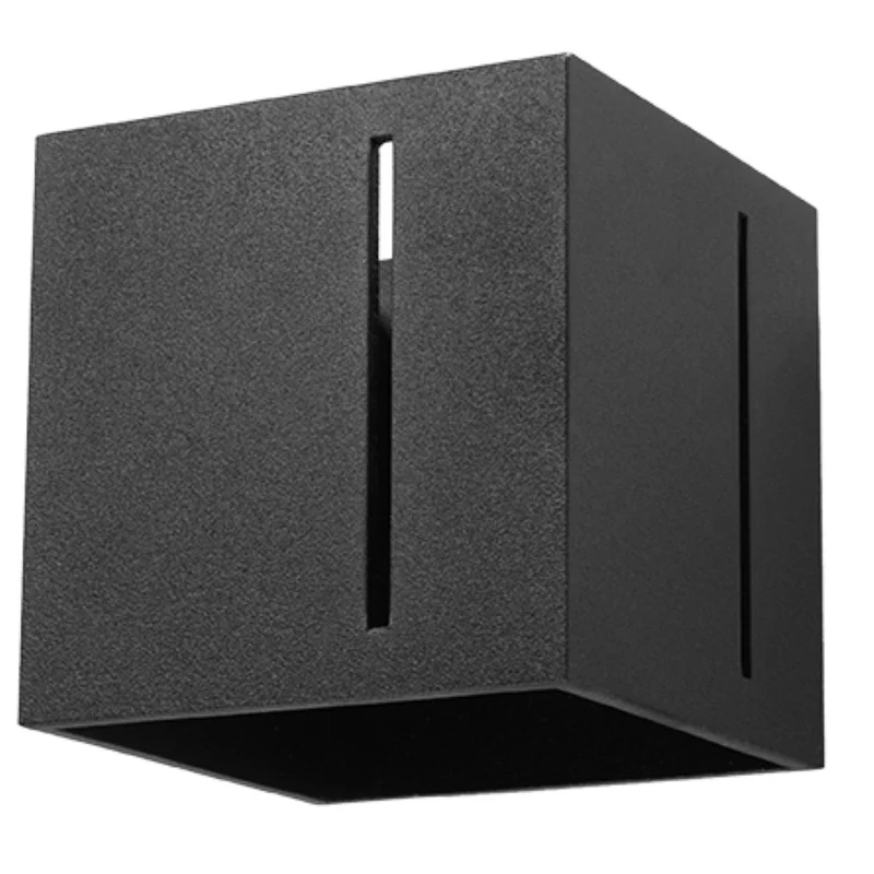Moderne schwarze perforierte Wandleuchte – Noxarys