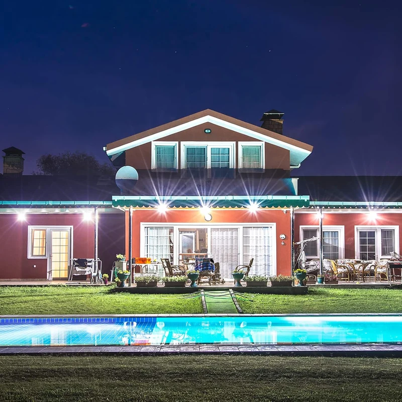 Lepro LED Strahler Außen 20W, LED Fluter Superhell 1700LM, LED Außenstrahler 5000K Kaltweiß IP65 Wasserfest Aussenstrahler, Aussenlampe für Hinterhof, Auffahrt, Türen, Garage, Flur, Garten [Energieklasse F]