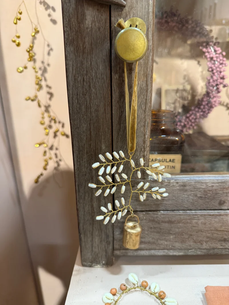 Christbaumschmuck Glocke mit Perlen & Samtband