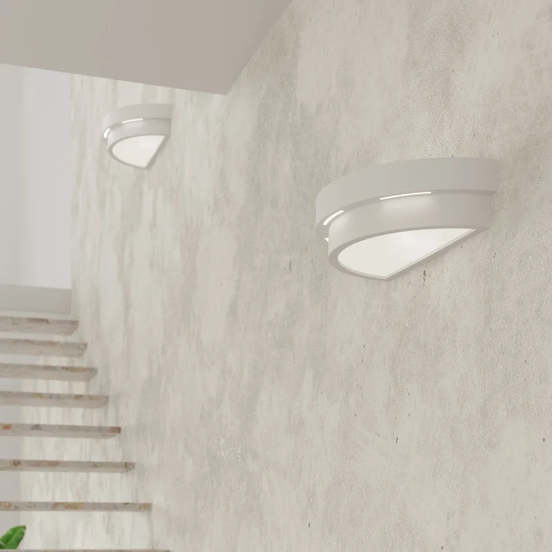 Moderne weiße Keramik-Wandleuchte – Asterion