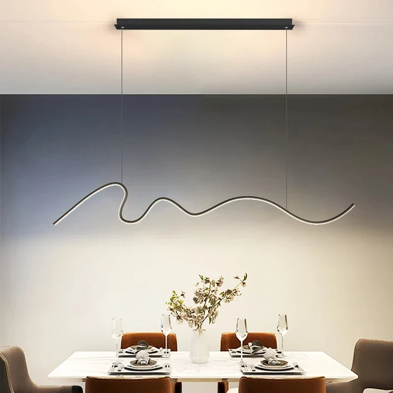 Moderne schwarze LED-Pendelleuchte für Innenräume – Caeluxique