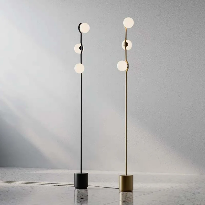 Floor Lamp Unique Glass Globe 3-Light, Black / Gold