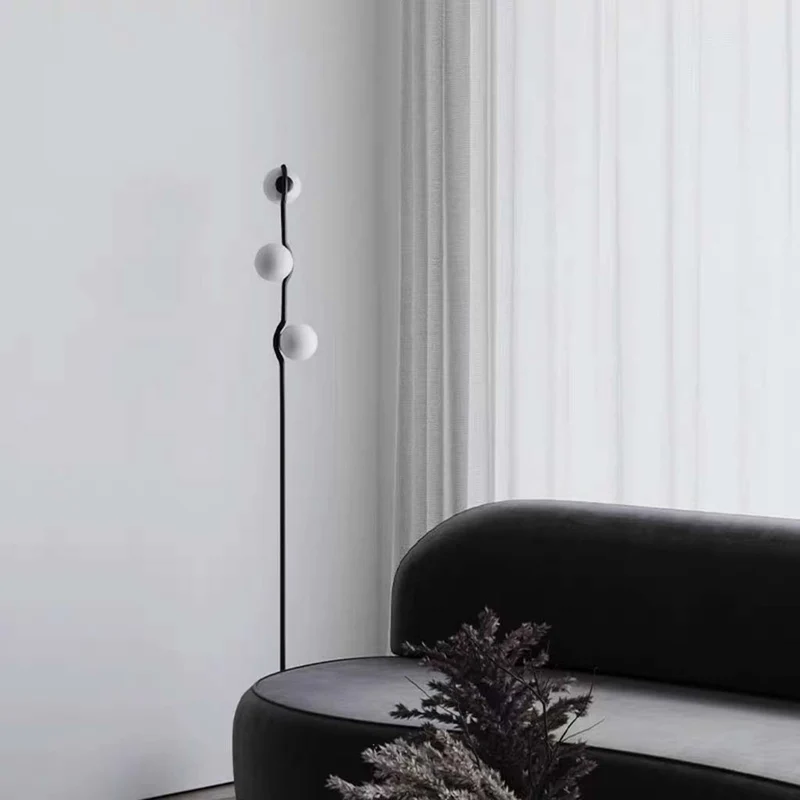 Floor Lamp Unique Glass Globe 3-Light, Black / Gold
