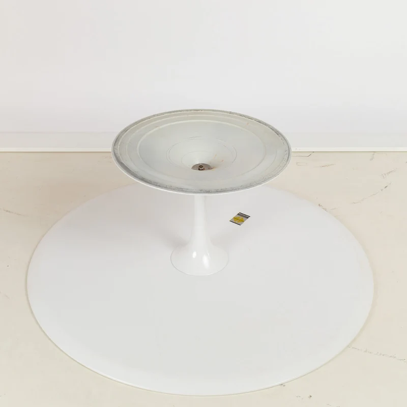 Original Knoll Saarinen Tulip Couch Tisch