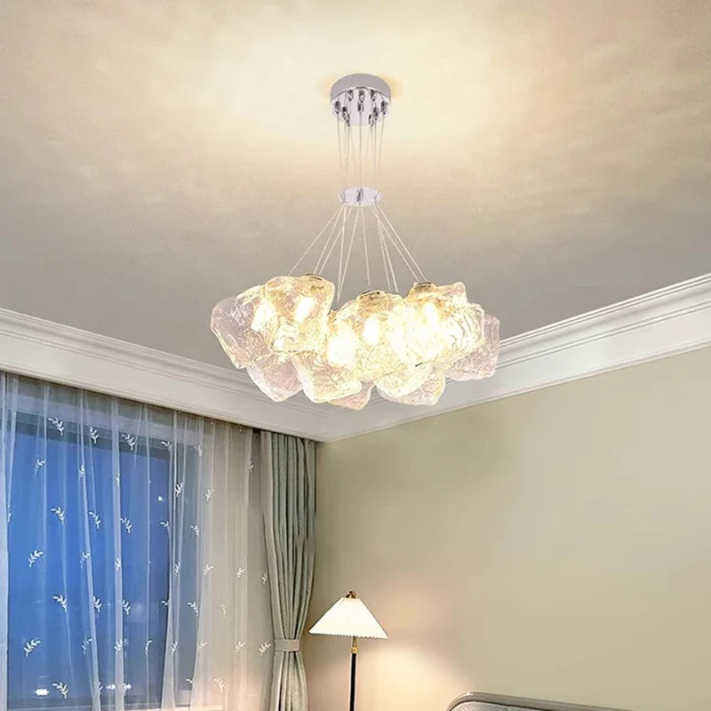 Moderne Glas-Pendelleuchte für Esszimmer – Célestine