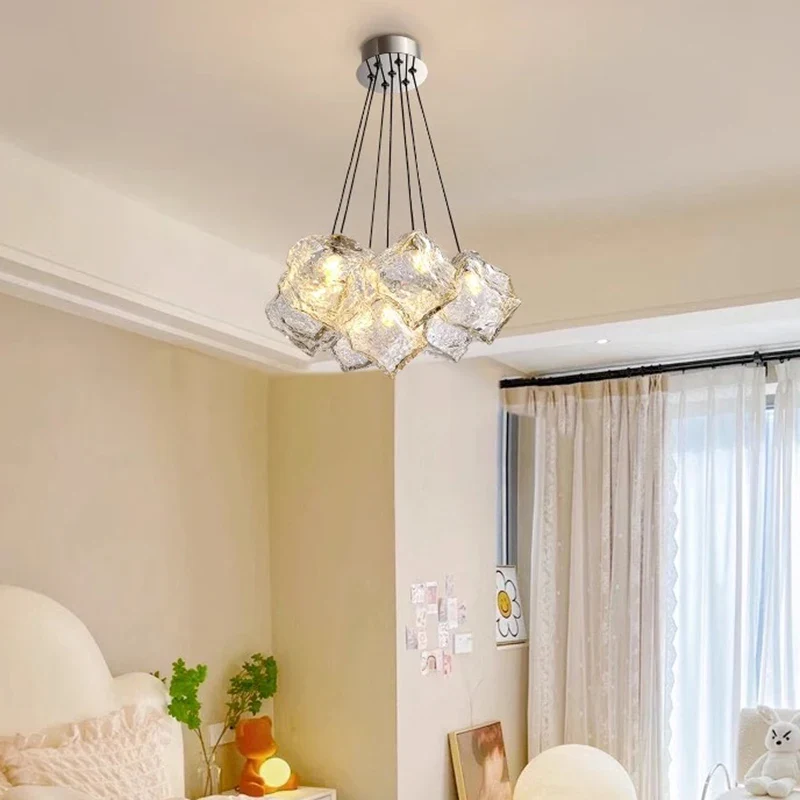 Moderne Glas-Pendelleuchte für Esszimmer – Célestine