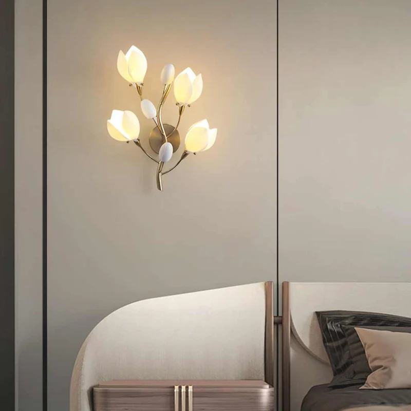 Wall / Floor Lamp Artistic Ceramic Magnolia, Gold & White