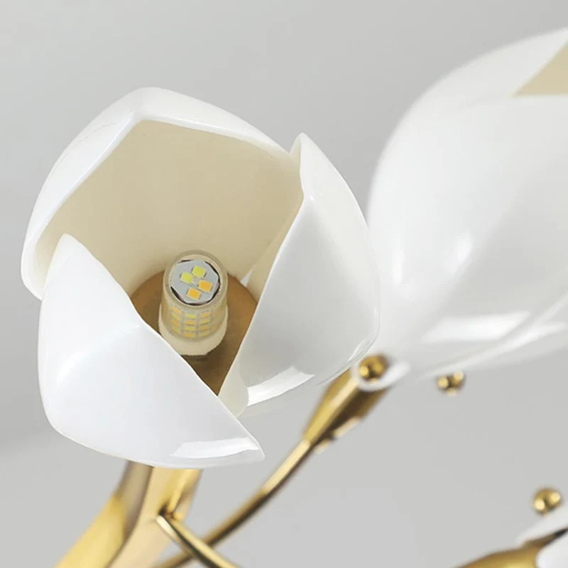 Wall / Floor Lamp Artistic Ceramic Magnolia, Gold & White