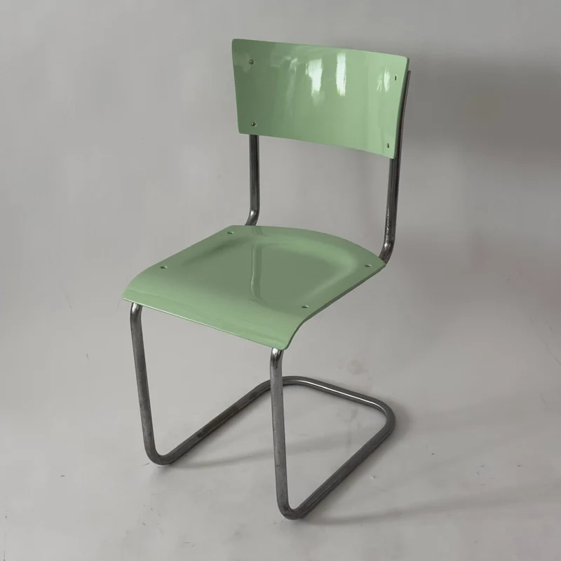 1930er Bauhaus Stuhl von Mart Stam Pistaziengrün (RAL 6019 Weißgrün)