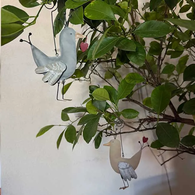 Osterdeko Vogel mit Herz