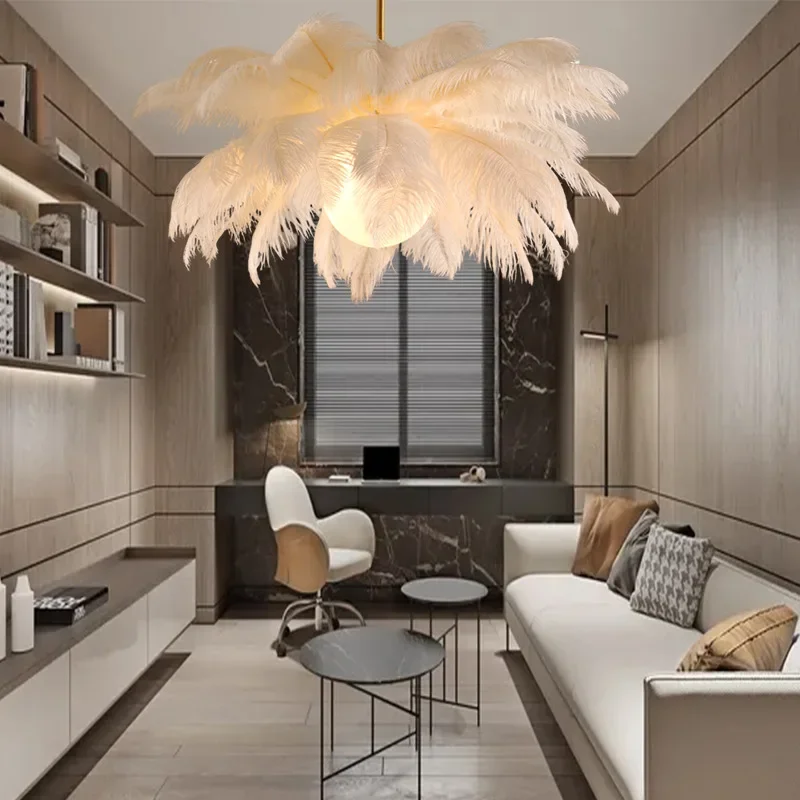 Weiße LED-Deckenleuchte mit Straußenfedern für Wohnzimmer – Featherelle
