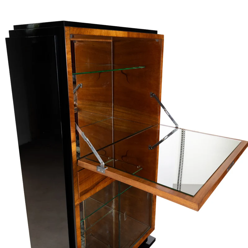 1930er Art-Déco Barschrank mit Nussbaum Furnier
