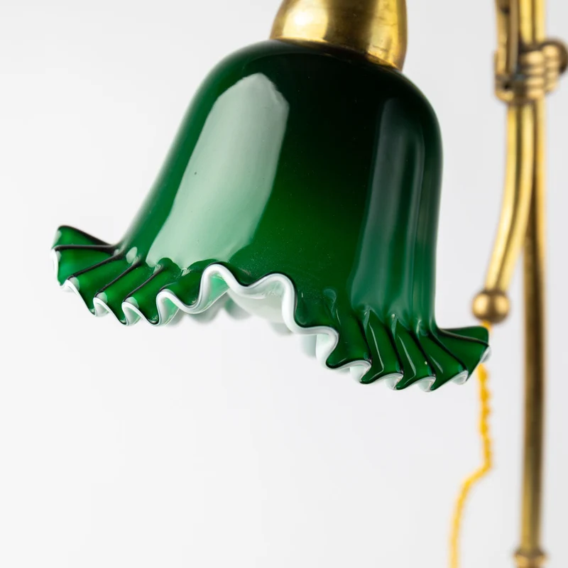 1920er Art Deco Schreibtischlampe mit grünem Schirm