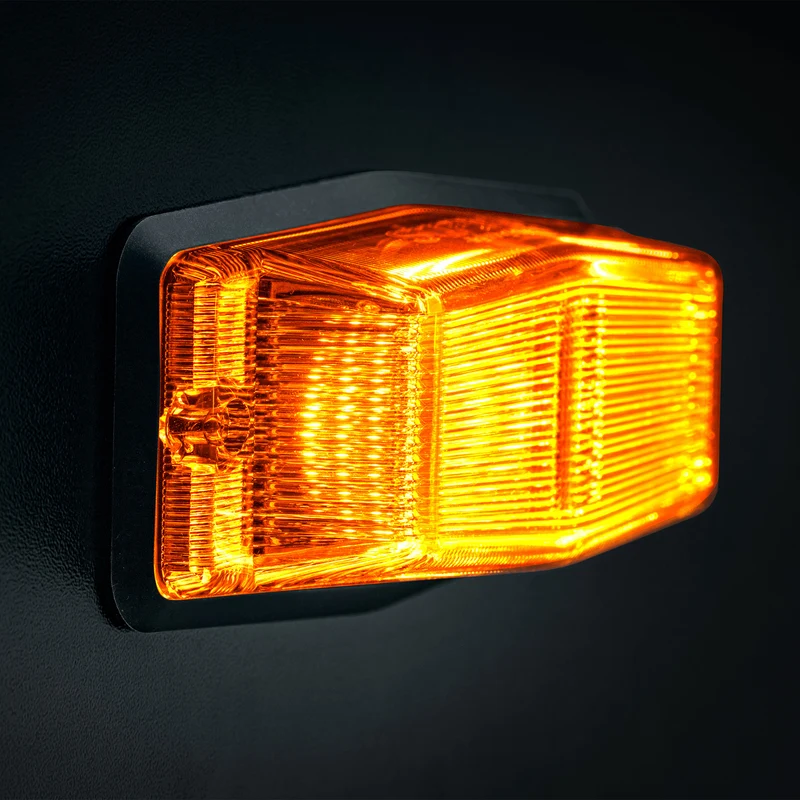 LED-Doppelbrenner-Lichterkette mit Stroboskop-/Bernsteinlinse