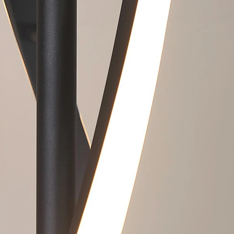 Floor Lamp Minimalist Spiral LED, Black / White