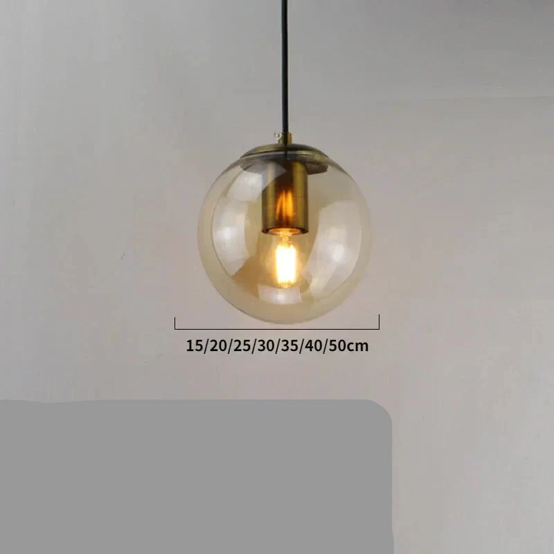 Moderne Pendelleuchte aus goldenem Metall und Glas – Oréclat