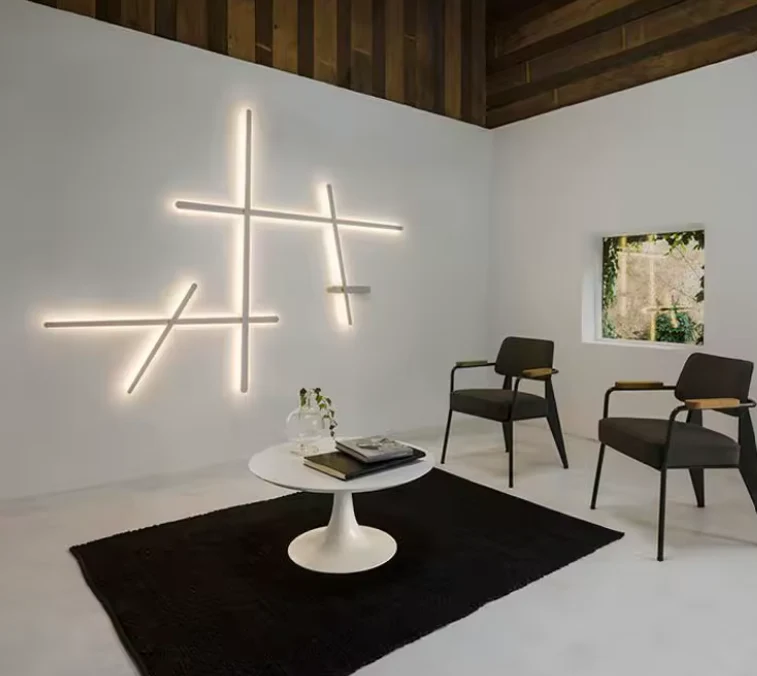 Minimalistische LED-Wandleuchte Schwarz oder Weiß für Wohnzimmer – Néoléa