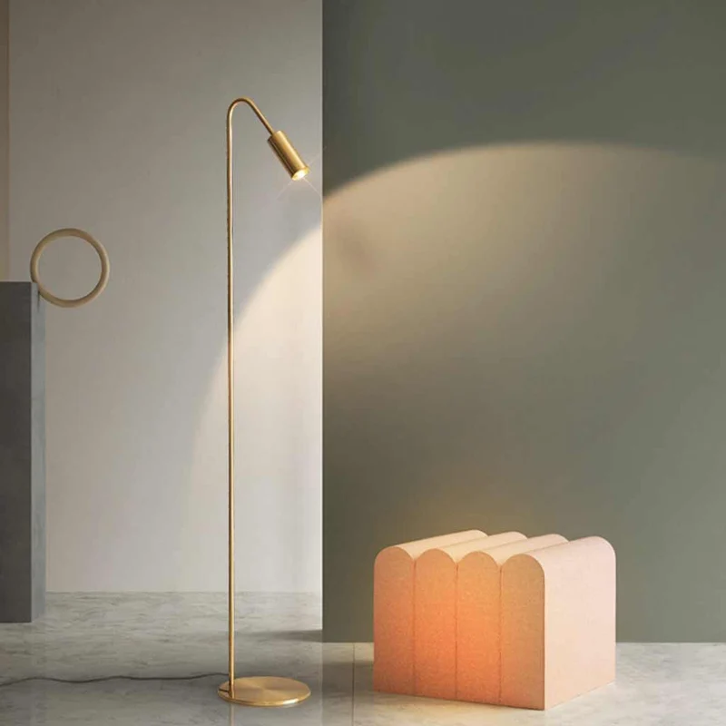 Floor Lamp Minimalist Brass LED Spotlight, Black / Gold