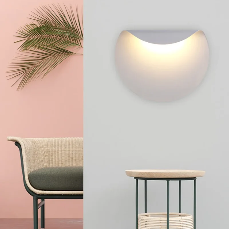 Moderne Wandleuchte aus Aluminium für Schlafzimmer – Armoniely