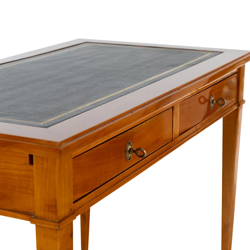 1820er Klassizismus Schreibtisch in Kirschbaum