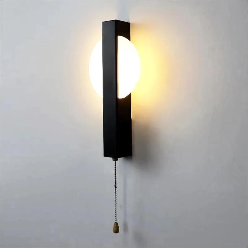 Moderne Wandleuchte aus Metall für Schlafzimmer und Wohnzimmer – Miraluxi