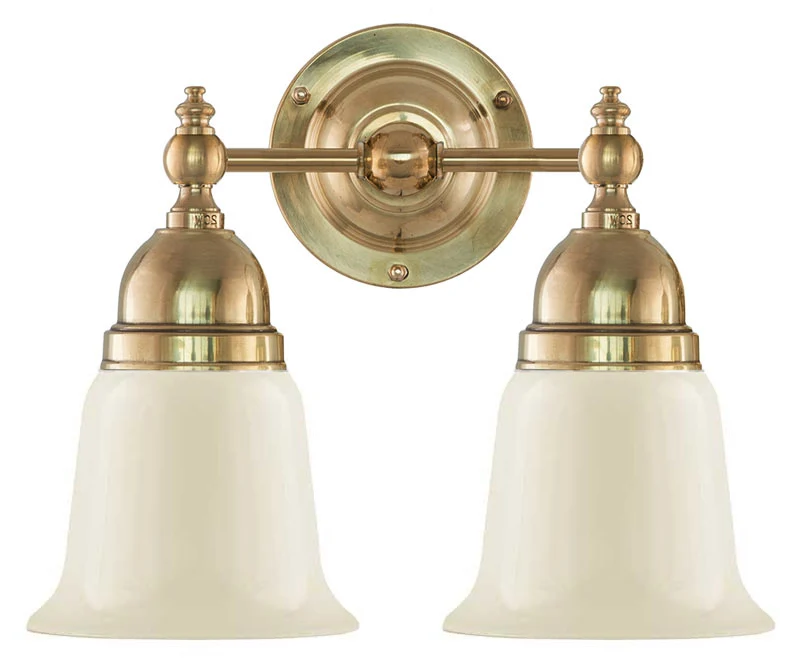 Badrumslampa - Bergman mässing, benvit klocka