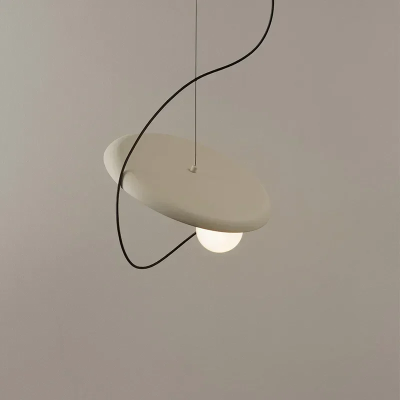 Nordisches Design-Hängeleuchte aus Eisen für Esszimmer – Célestriø