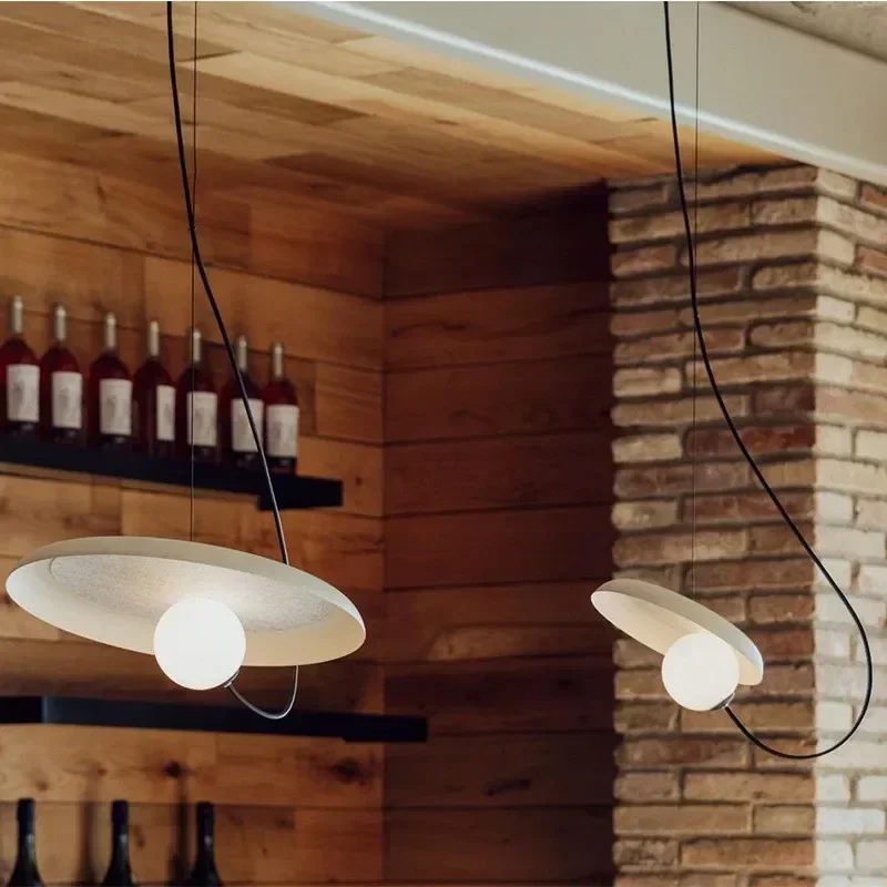 Nordisches Design-Hängeleuchte aus Eisen für Esszimmer – Célestriø