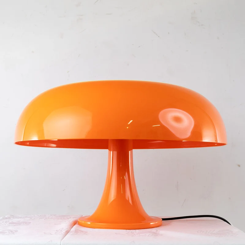 Artemide Mid-Century Tischlampe von Giancarlo Mattioli, Neu