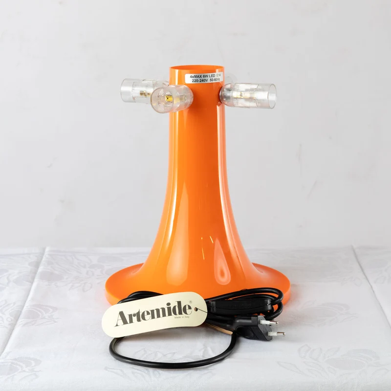 Artemide Mid-Century Tischlampe von Giancarlo Mattioli, Neu