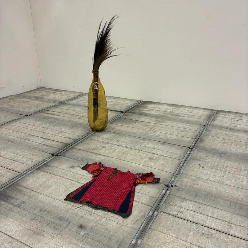 Orientalisches Gewand Wandbehang Kleid Tunika Rot Gestrift Gebraucht