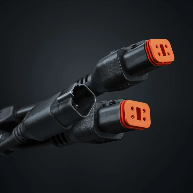 Strands Pro DT4 auf 2 x DT4 Steckerverteiler / Max. 150 W