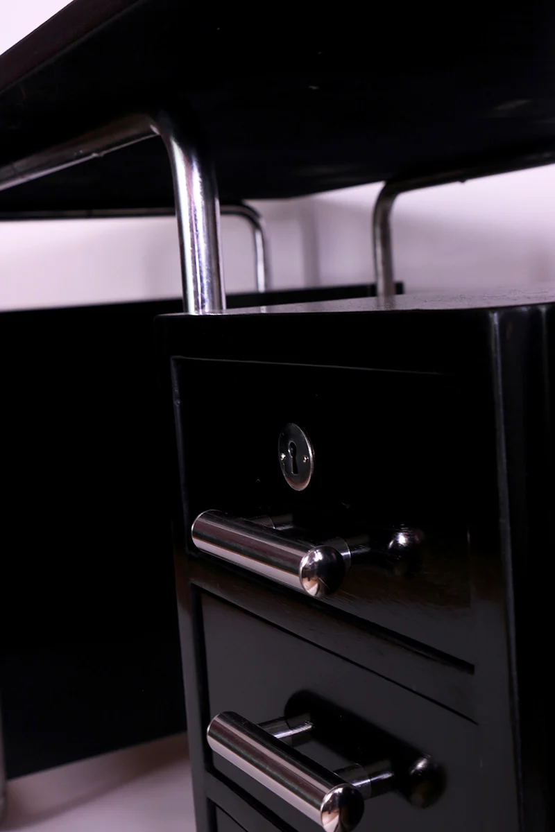 1930er Bauhaus Schreibtisch von Rudolf Vichr