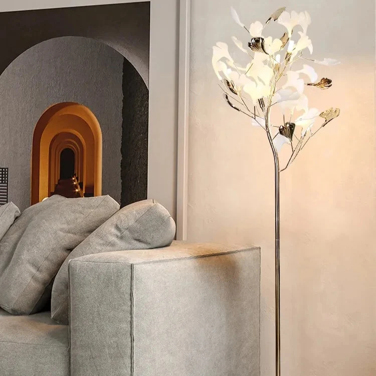 Stehlampe aus Metall im Ginkgo-Stil – Ginkova