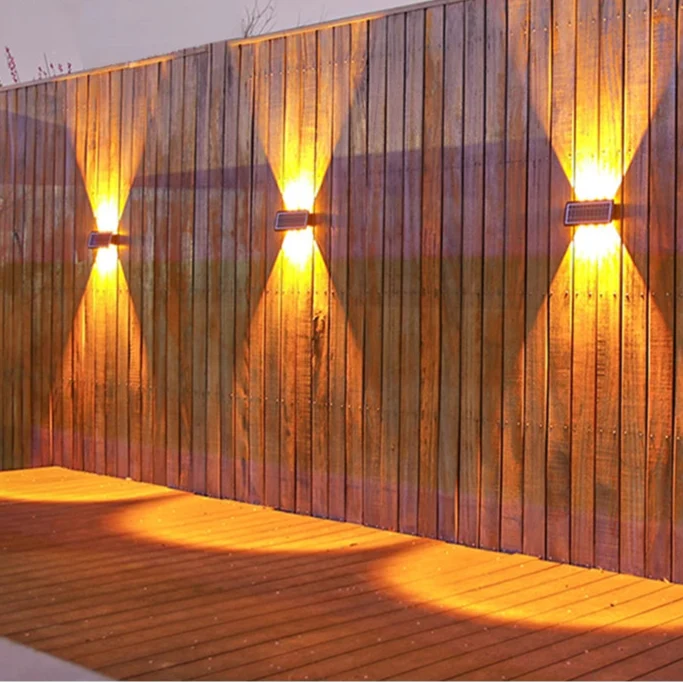 Moderne LED-Solar-Wandleuchte für Garten – Solastre