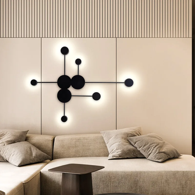 Moderne schwarze Wandleuchte aus Eisen für Wohnzimmer – Noctario
