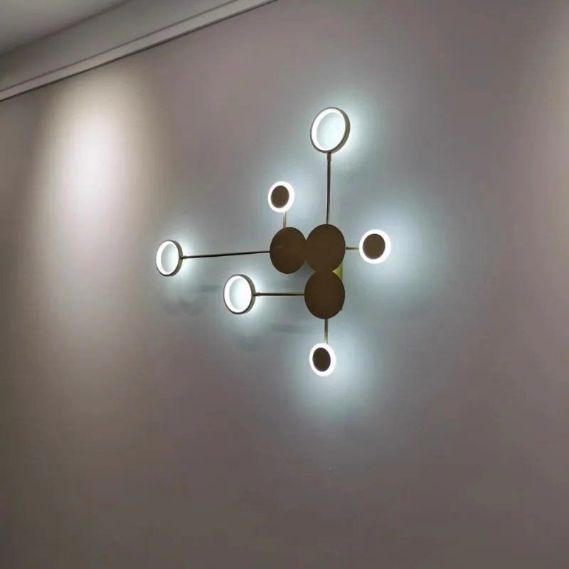 Moderne schwarze Wandleuchte aus Eisen für Wohnzimmer – Noctario