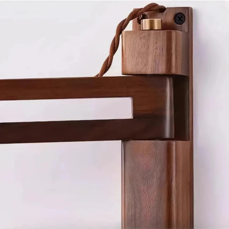 Wandleuchte mit Schwenkarm aus Holz und Keramik im Vintage Stil