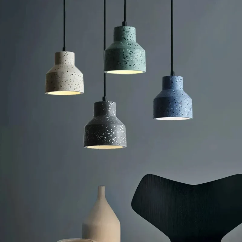 Moderne Pendelleuchte aus Zement fürs Schlafzimmer