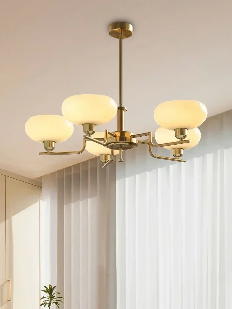 Moderner Eisen-Kronleuchter für Wohnzimmer und Schlafzimmer – Zelironia