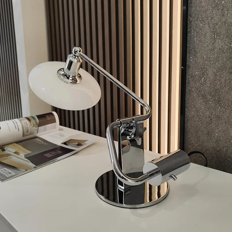Vintage Tischlampe aus Glas und Stahl – Oréa