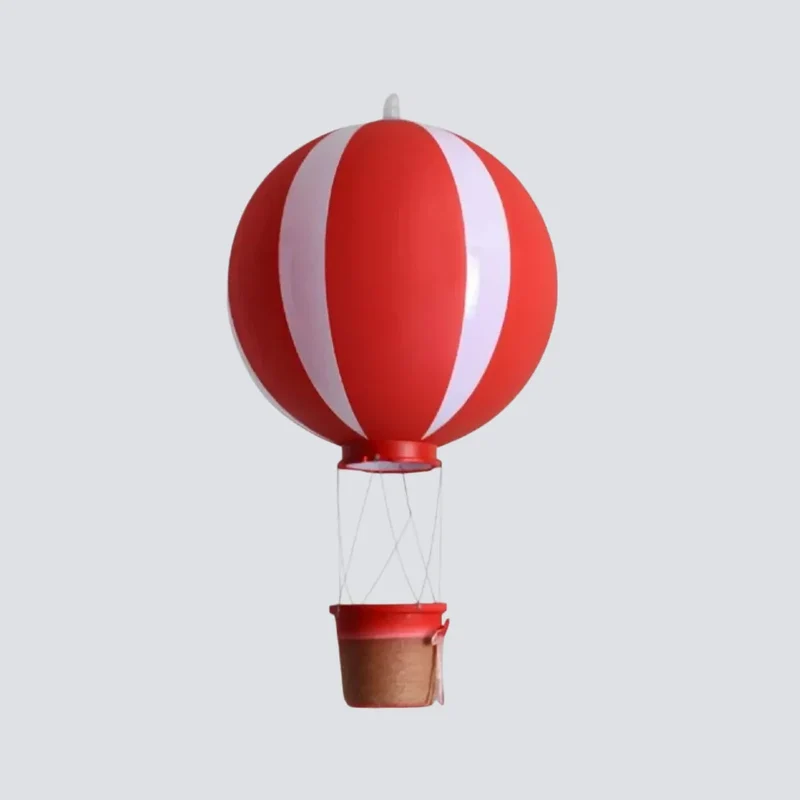 Verspielte Pendelleuchte mit Heißluftballon für das Kinderzimmer