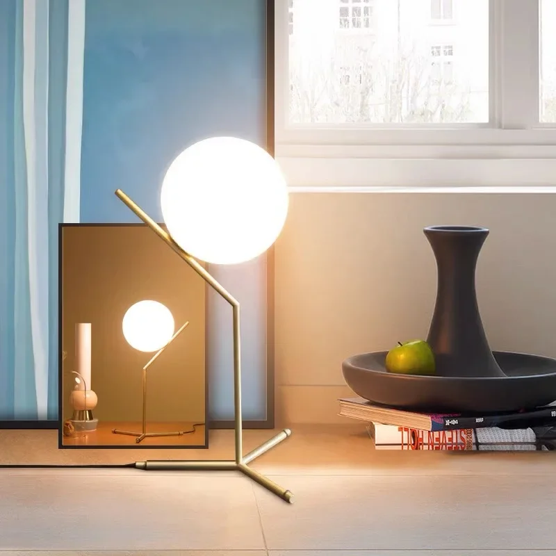 Art-Déco-Hängeleuchte aus poliertem Metall – Serenysium